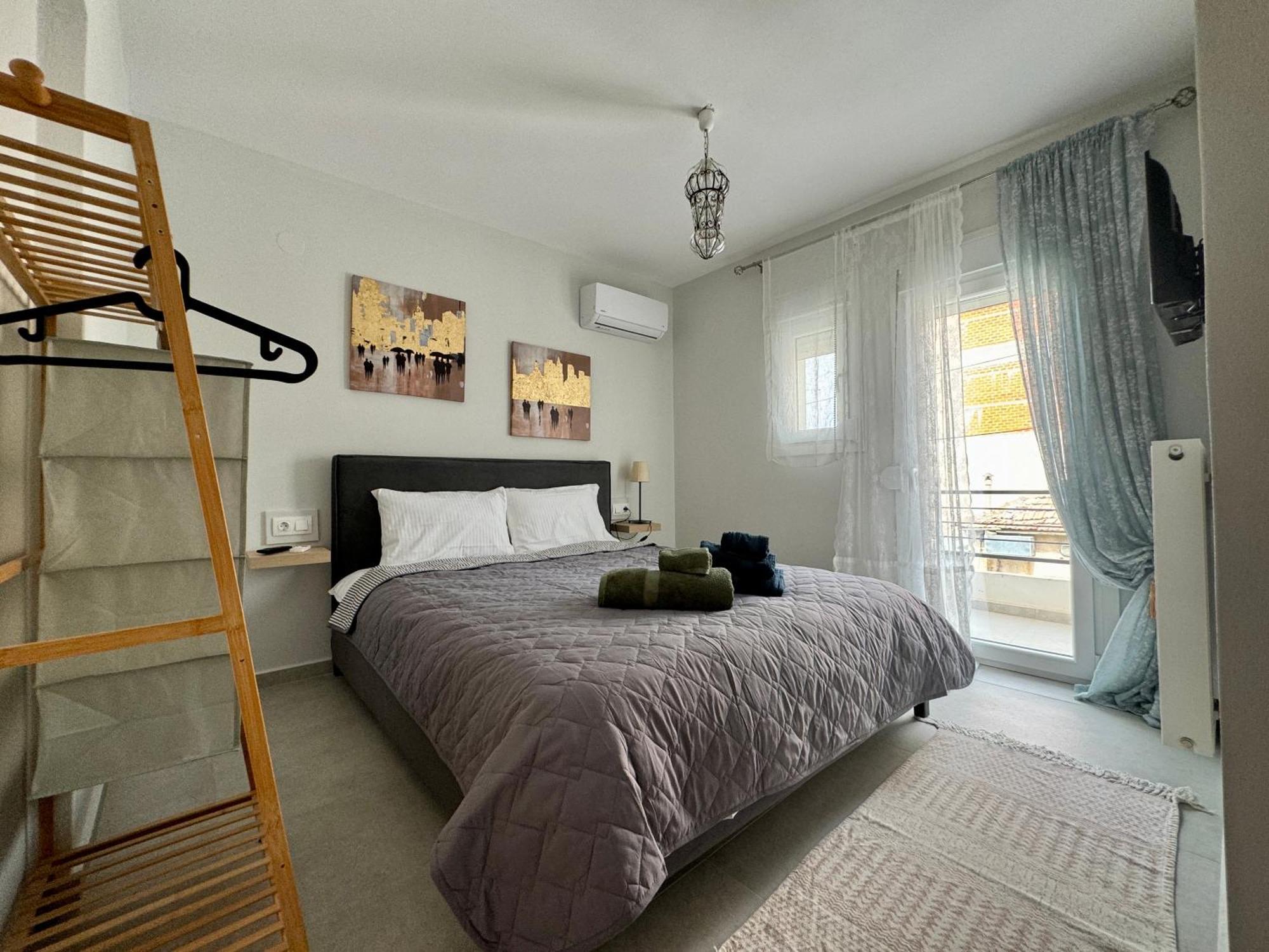 Modern Family Retreat Apartment โวโลส ภายนอก รูปภาพ